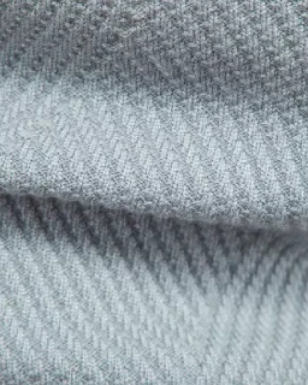 Stilvoller Herren-Pullover mit Streifen