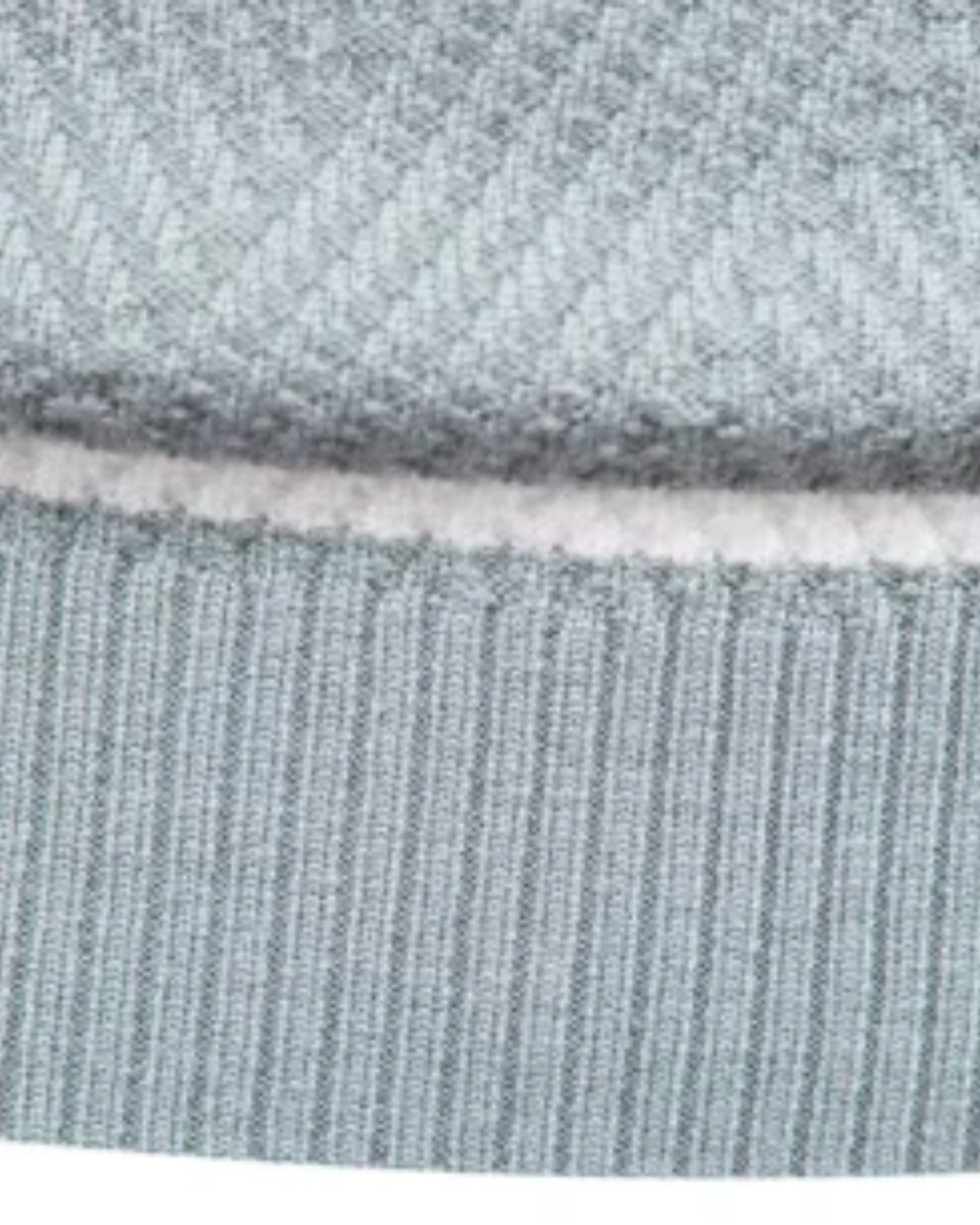 Stilvoller Herren-Pullover mit Streifen