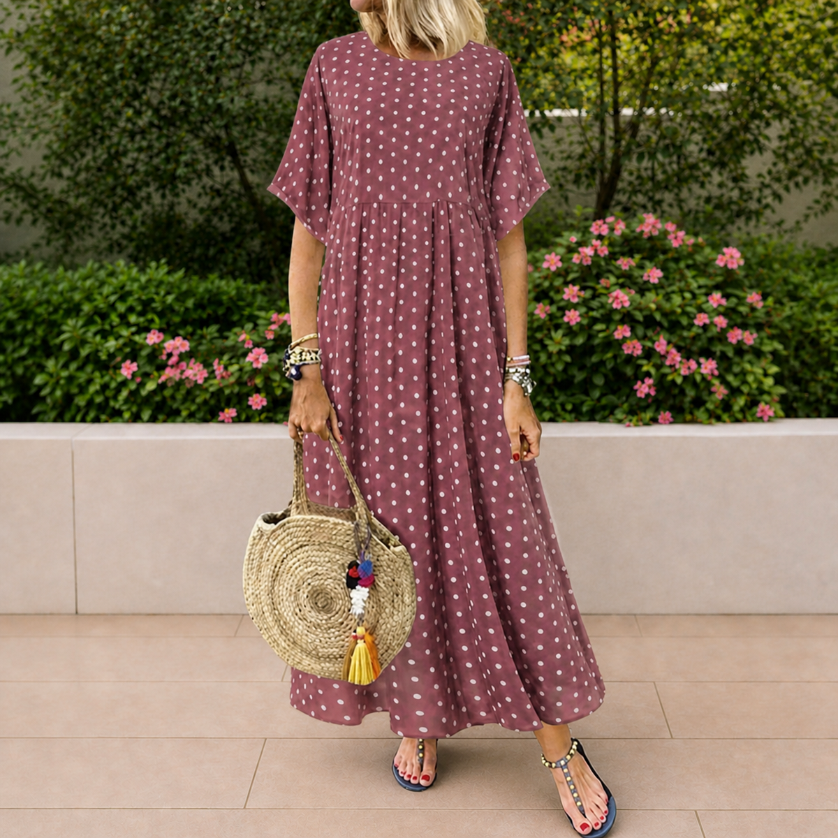 Greta | Luftiges Sommerkleid mit zartem Punktmuster
