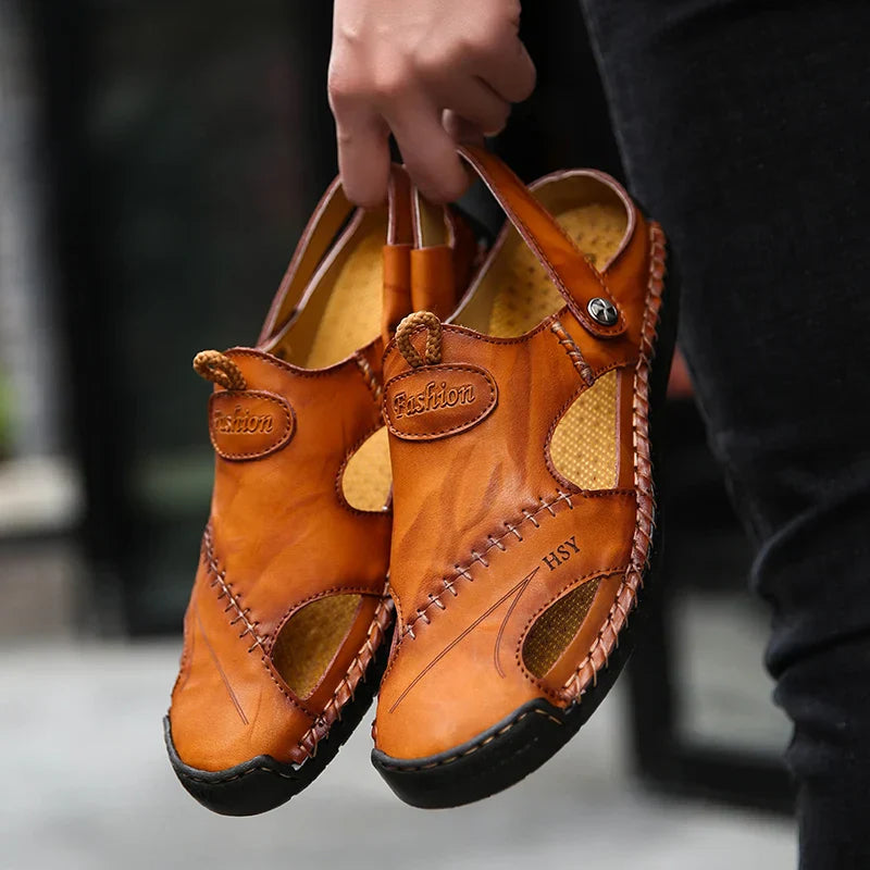 Klassische Ledersandalen