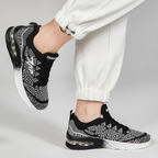 Juna – Orthopädische Komfortschuhe in elegantem Schwarz