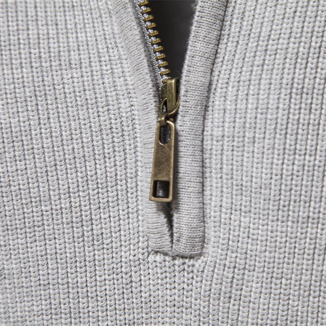 Luxuriöser Zip-Pullover